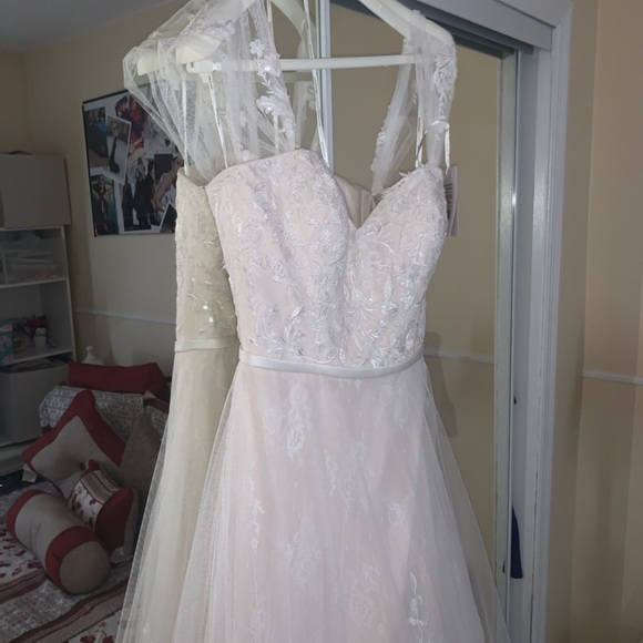 Pronovias wedding dress brand new